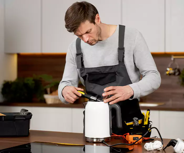 Skilled Blender Technicians: Your Small Appliance Repair Experts for Athol, MA
